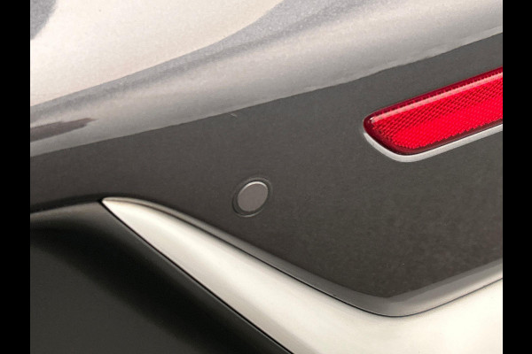Kia Niro 1.6 GDi Hybrid ExecutiveLine Trekhaak Adaptieve/Cruise Stoel verwarming/verkoeling Camera Leder Carplay