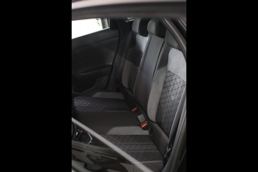 Volkswagen Taigo 1.5 TSI R-Line *Pano*Camera*Beats*DSG*Virtual Plus*Led*
