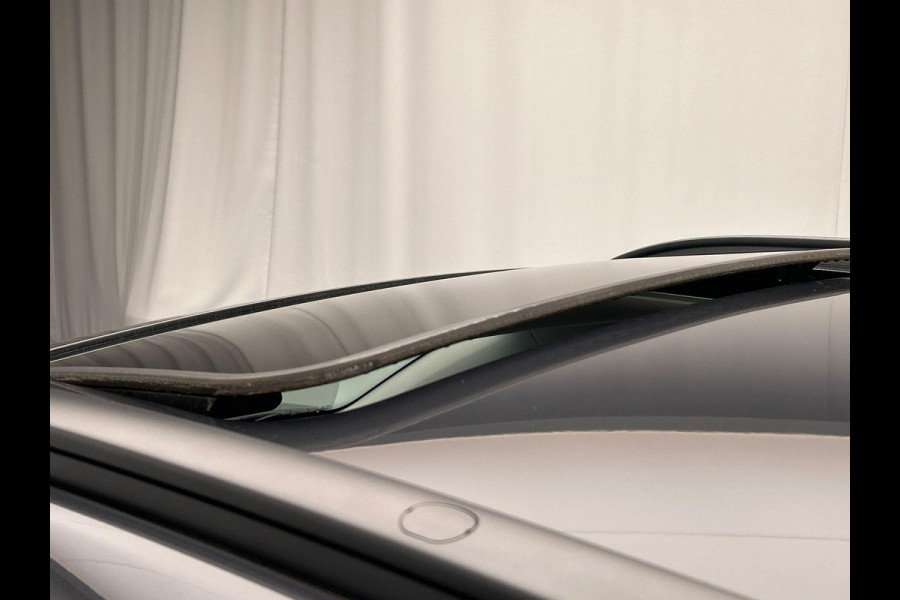 Hyundai Kona EV Premium Sky 64 kWh Adaptive Cruise Stoel Verwarming/Verkoeling Camera Carplay Leder Panoramadak