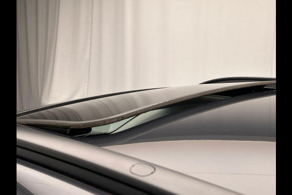 Hyundai Kona EV Premium Sky 64 kWh Adaptive Cruise Stoel Verwarming/Verkoeling Camera Carplay Leder Panoramadak
