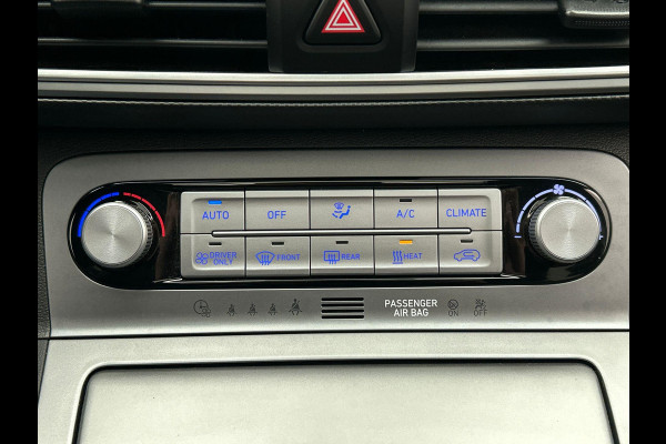 Hyundai Kona EV Premium Sky 64 kWh Adaptive Cruise Stoel Verwarming/Verkoeling Camera Carplay Leder Panoramadak