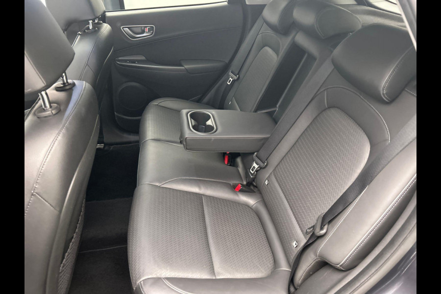 Hyundai Kona EV Premium Sky 64 kWh Adaptive Cruise Stoel Verwarming/Verkoeling Camera Carplay Leder Panoramadak