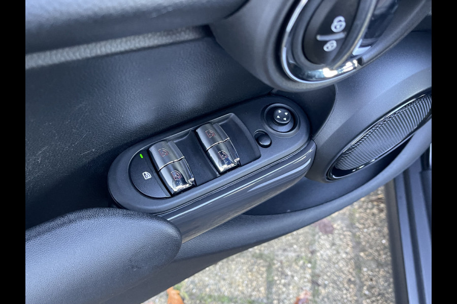 MINI Mini 1.5 One Salt Automaat | 5-Deurs | Navi