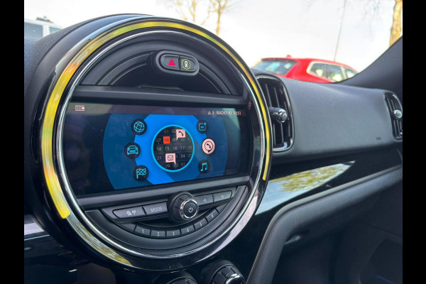 MINI Countryman 1.5 Cooper Chili | Pano | Automaat | Camera