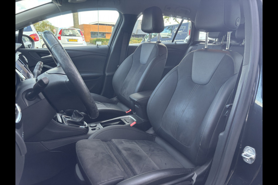 Opel Astra Sports Tourer 1.2 Ultimate 146 PK | Trekhaak | Stoel Verwarming | Stuur Verwarming | Parkeer Camera