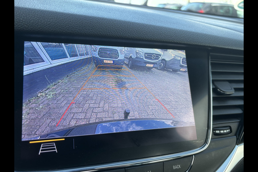 Opel Astra Sports Tourer 1.2 Ultimate 146 PK | Trekhaak | Stoel Verwarming | Stuur Verwarming | Parkeer Camera