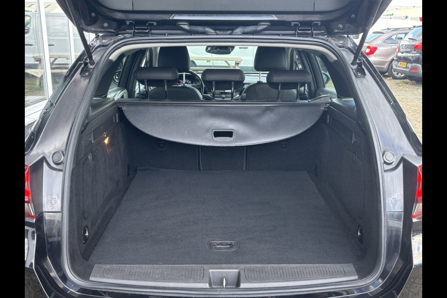 Opel Astra Sports Tourer 1.2 Ultimate 146 PK | Trekhaak | Stoel Verwarming | Stuur Verwarming | Parkeer Camera