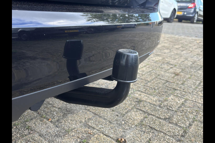 Opel Astra Sports Tourer 1.2 Ultimate 146 PK | Trekhaak | Stoel Verwarming | Stuur Verwarming | Parkeer Camera