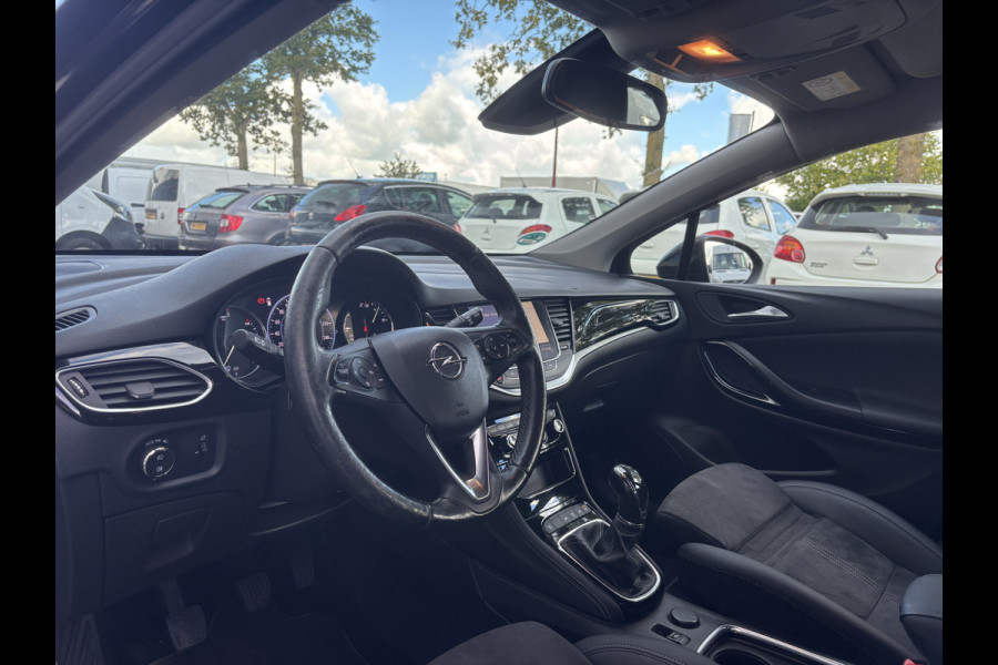 Opel Astra Sports Tourer 1.2 Ultimate 146 PK | Trekhaak | Stoel Verwarming | Stuur Verwarming | Parkeer Camera
