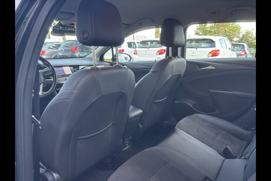 Opel Astra Sports Tourer 1.2 Ultimate 146 PK | Trekhaak | Stoel Verwarming | Stuur Verwarming | Parkeer Camera