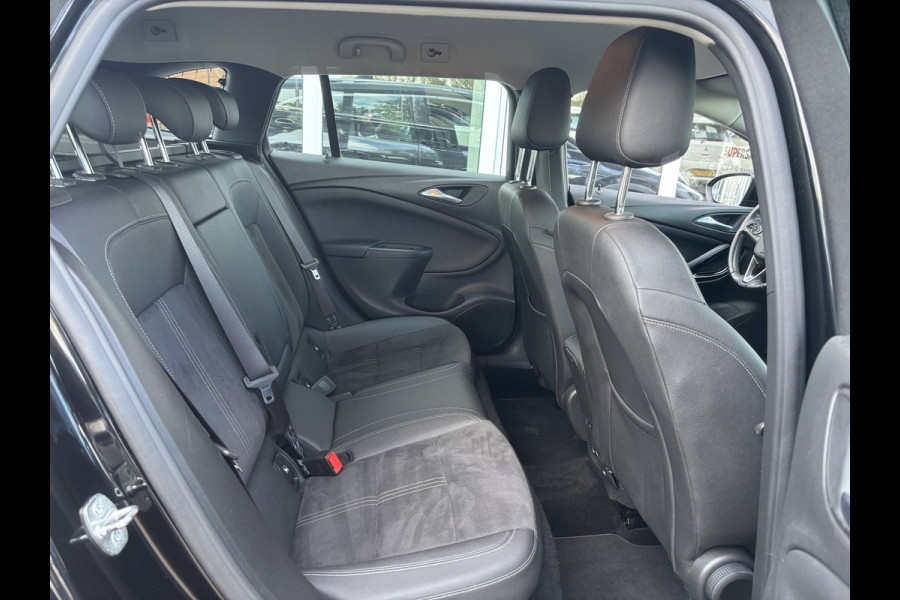 Opel Astra Sports Tourer 1.2 Ultimate 146 PK | Trekhaak | Stoel Verwarming | Stuur Verwarming | Parkeer Camera