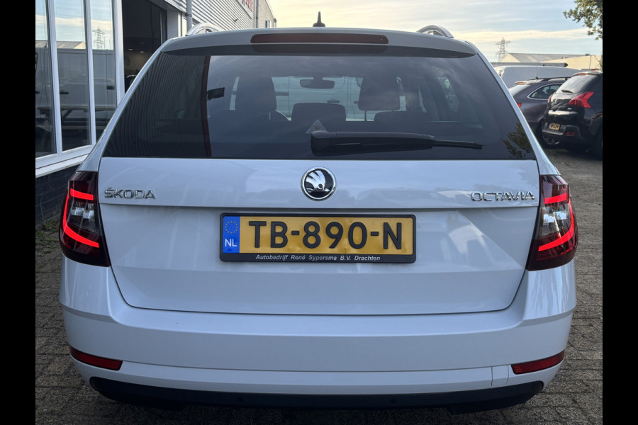 Škoda Octavia Combi 1.5 TSI Greentech Style | Trekhaak | Stoelverwarming | Parkeersensor