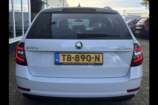 Škoda Octavia Combi 1.5 TSI Greentech Style | Trekhaak | Stoelverwarming | Parkeersensor