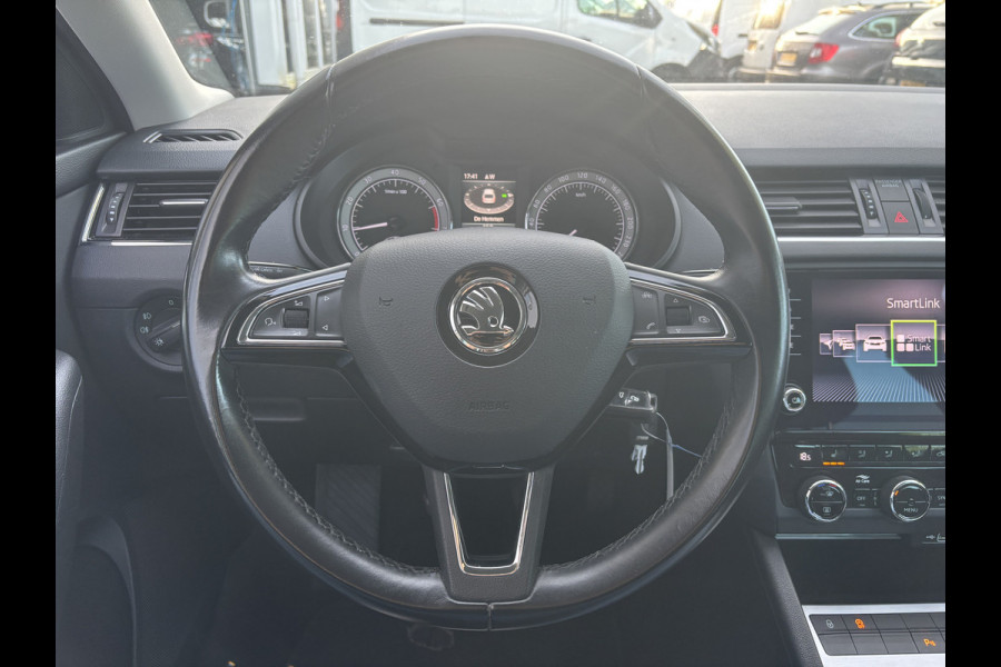 Škoda Octavia Combi 1.5 TSI Greentech Style | Trekhaak | Stoelverwarming | Parkeersensor