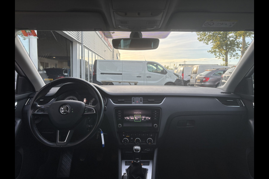 Škoda Octavia Combi 1.5 TSI Greentech Style | Trekhaak | Stoelverwarming | Parkeersensor
