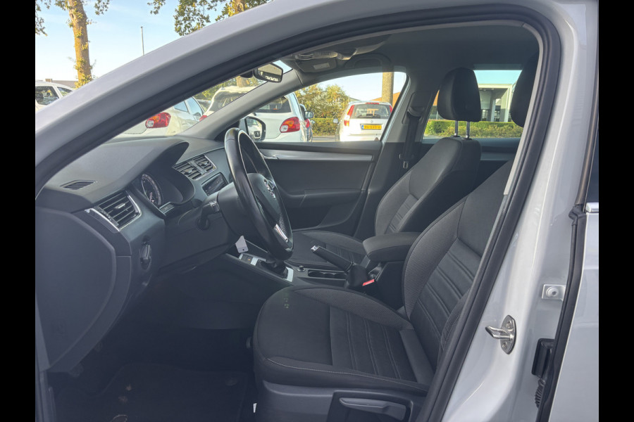 Škoda Octavia Combi 1.5 TSI Greentech Style | Trekhaak | Stoelverwarming | Parkeersensor