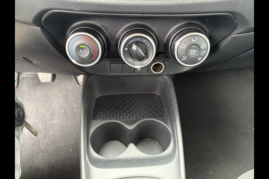 Toyota Aygo X 1.0 VVT-i MT Play 5-drs. CAMERA/CARPLAY/DAB/ADAPT.CRUISE