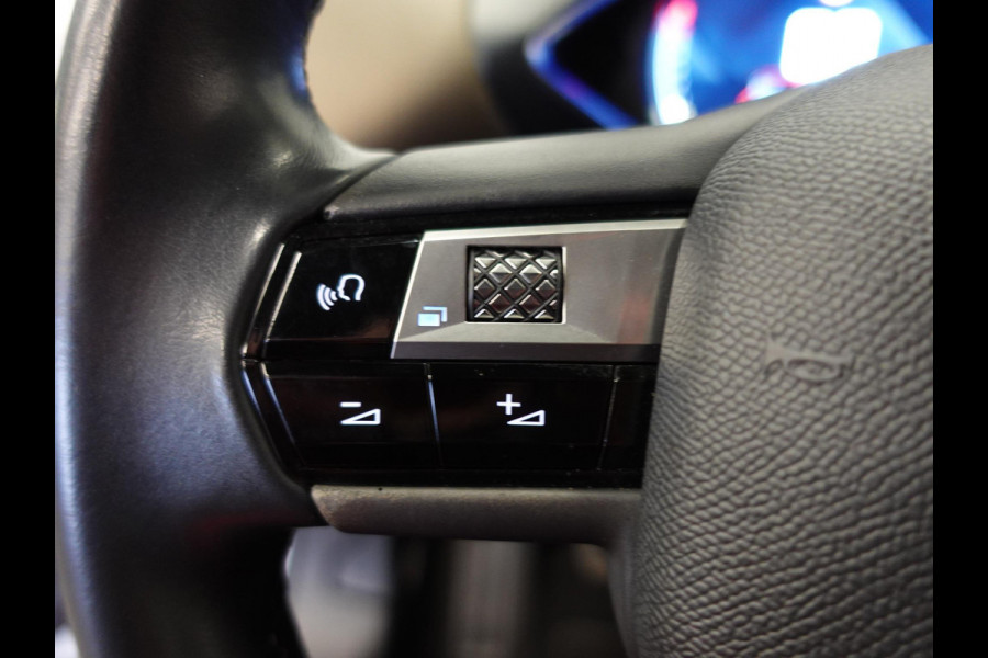 DS DS 3 Crossback 1.2 PureTech Business | Navigatie | Apple Carplay/Android Auto | Lichtmetalen Velgen DS DS 3 Crossback 1.2 PureTech Business | Navigatie | Apple Carplay/Android Auto | Lichtmetalen Velgen
