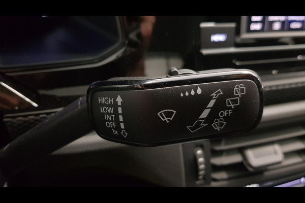 Volkswagen Polo 1.0 TSI DSG Life Automaat | Navigatie | Airco | Stoelverwarming | Digitale cockpit | Led | DAB Volkswagen Polo 1.0 TSI DSG Life Automaat | Navigatie | Airco | Stoelverwarming | Digitale cockpit | Led | DAB