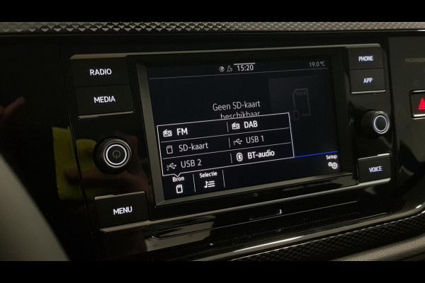 Volkswagen Polo 1.0 TSI DSG Life Automaat | Navigatie | Airco | Stoelverwarming | Digitale cockpit | Led | DAB Volkswagen Polo 1.0 TSI DSG Life Automaat | Navigatie | Airco | Stoelverwarming | Digitale cockpit | Led | DAB