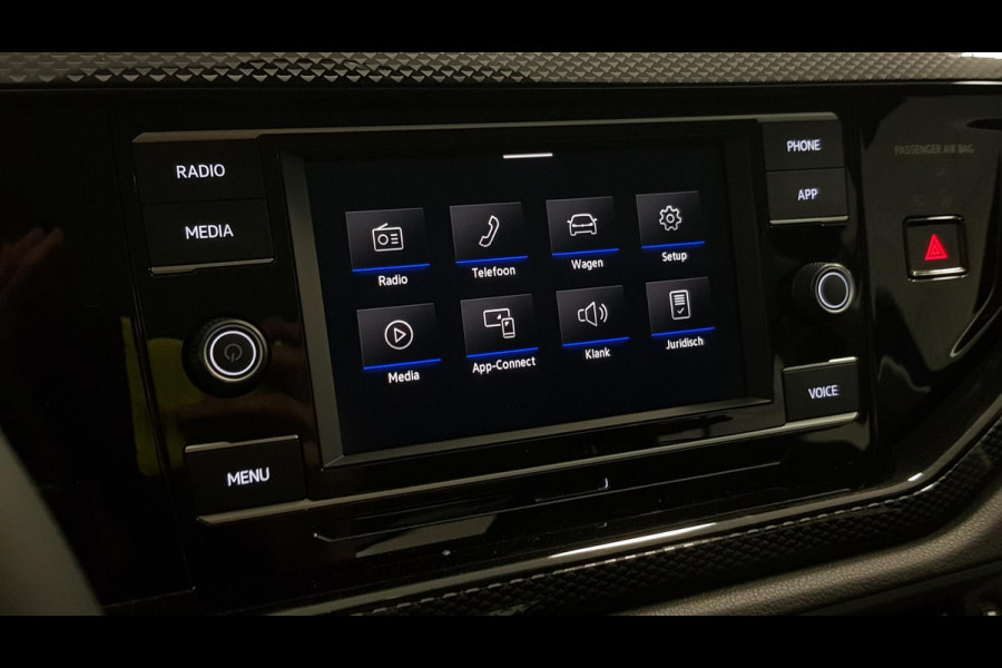 Volkswagen Polo 1.0 TSI DSG Life Automaat | Navigatie | Airco | Stoelverwarming | Digitale cockpit | Led | DAB Volkswagen Polo 1.0 TSI DSG Life Automaat | Navigatie | Airco | Stoelverwarming | Digitale cockpit | Led | DAB