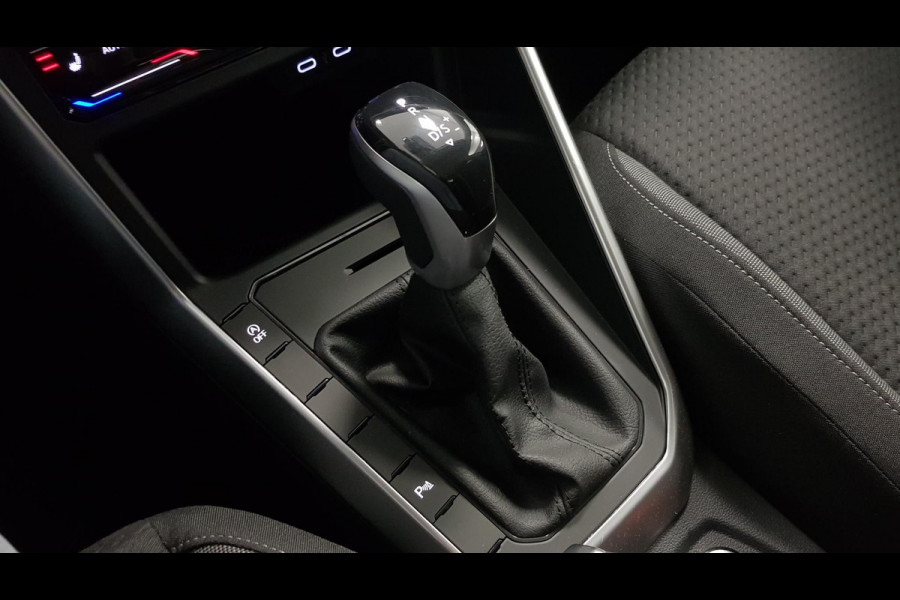 Volkswagen Polo 1.0 TSI DSG Life Automaat | Navigatie | Airco | Stoelverwarming | Digitale cockpit | Led | DAB Volkswagen Polo 1.0 TSI DSG Life Automaat | Navigatie | Airco | Stoelverwarming | Digitale cockpit | Led | DAB