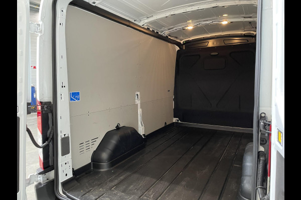 Ford Transit 130pk Automaat L2H2 Navi Camera Trekhaak Cruise control ACC Airco Ford Transit 130pk Automaat L2H2 Navi Camera Trekhaak Cruise control ACC Airco