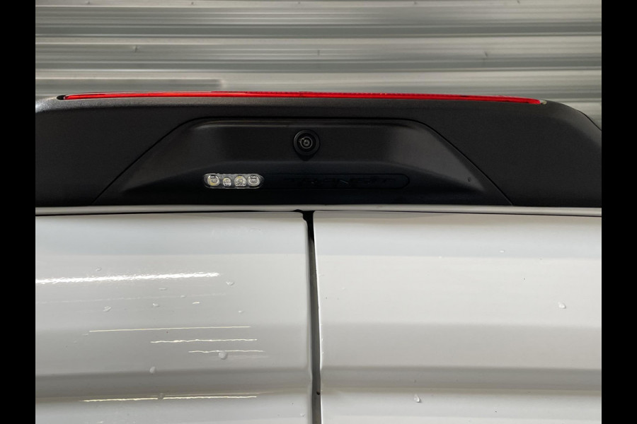 Ford Transit 130pk Automaat L2H2 Navi Camera Trekhaak Cruise control ACC Airco Ford Transit 130pk Automaat L2H2 Navi Camera Trekhaak Cruise control ACC Airco