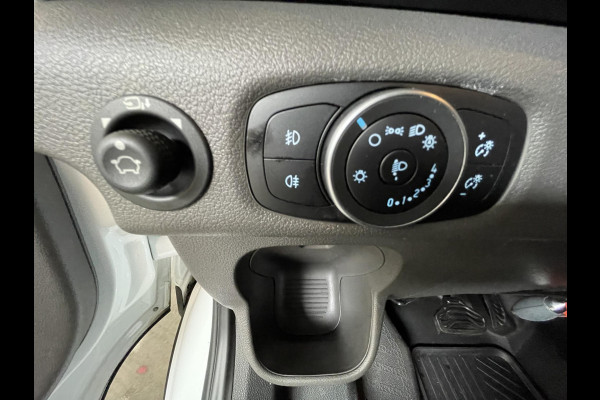 Ford Transit 130pk Automaat L2H2 Navi Camera Trekhaak Cruise control ACC Airco Ford Transit 130pk Automaat L2H2 Navi Camera Trekhaak Cruise control ACC Airco
