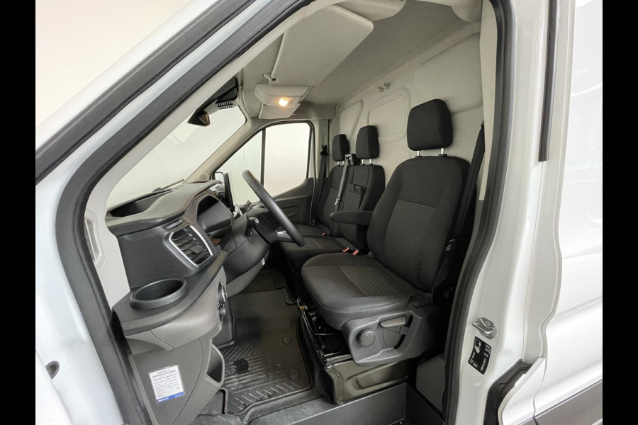 Ford Transit 130pk Automaat L2H2 Navi Camera Trekhaak Cruise control ACC Airco Ford Transit 130pk Automaat L2H2 Navi Camera Trekhaak Cruise control ACC Airco