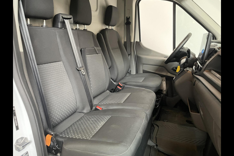 Ford Transit 130pk Automaat L2H2 Navi Camera Trekhaak Cruise control ACC Airco Ford Transit 130pk Automaat L2H2 Navi Camera Trekhaak Cruise control ACC Airco