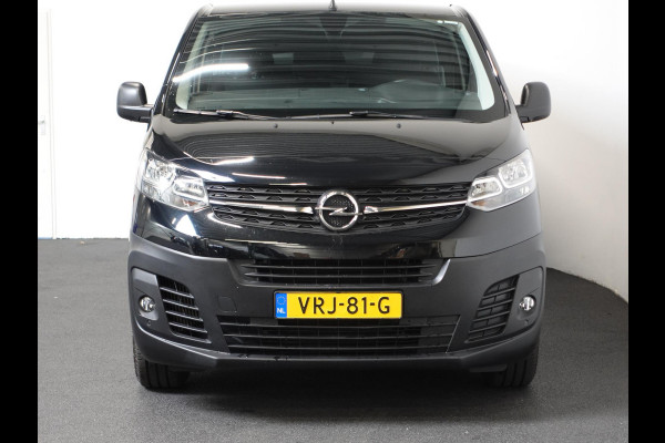 Opel Vivaro 102pk L3H1 Edition Dubbele Cabine 6persoons Navigatie Trekhaak Airco Cruise control