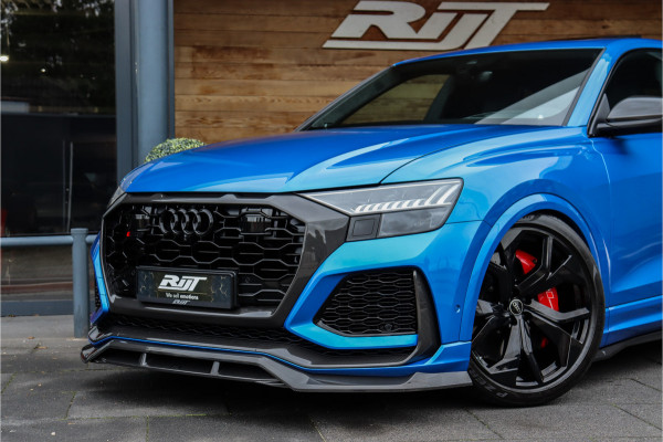 Audi RSQ8 4.0 **Ceramic/Carbon/B&O/Alcantara/23"/ACC**