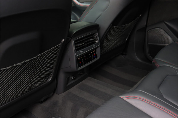 Audi RSQ8 4.0 **Ceramic/Carbon/B&O/Alcantara/23"/ACC**