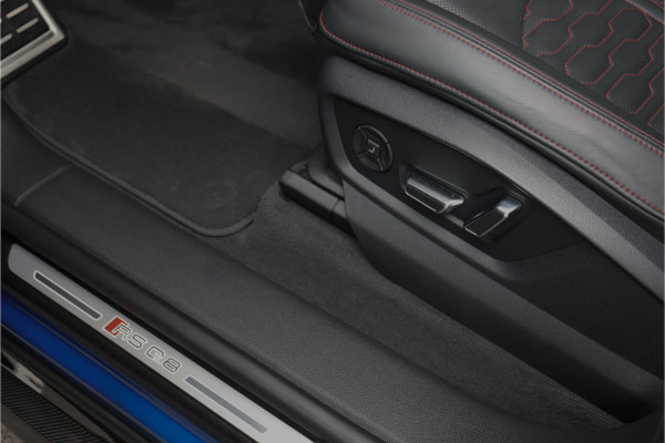 Audi RSQ8 4.0 **Ceramic/Carbon/B&O/Alcantara/23"/ACC**