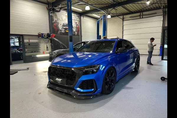 Audi RSQ8 4.0 **Ceramic/Carbon/B&O/Alcantara/23"/ACC**