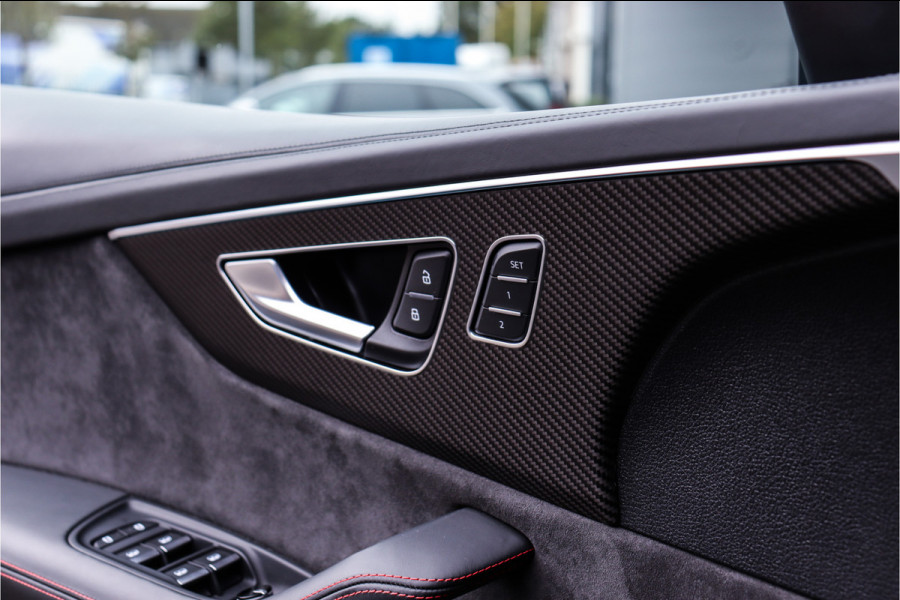 Audi RSQ8 4.0 **Ceramic/Carbon/B&O/Alcantara/23"/ACC**