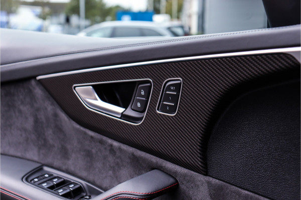 Audi RSQ8 4.0 **Ceramic/Carbon/B&O/Alcantara/23"/ACC**