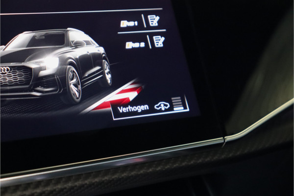 Audi RSQ8 4.0 **Ceramic/Carbon/B&O/Alcantara/23"/ACC**