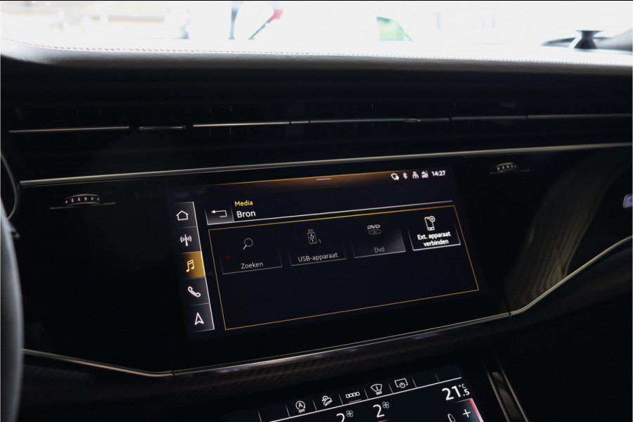 Audi RSQ8 4.0 **Ceramic/Carbon/B&O/Alcantara/23"/ACC**