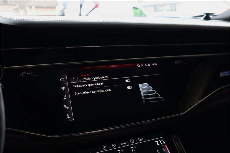 Audi RSQ8 4.0 **Ceramic/Carbon/B&O/Alcantara/23"/ACC**