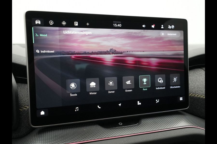 Škoda Kodiaq 1.5 TSI MHEV Business Edition 7p. Panorama dak Trekhaak 19" lm  Stoel/Stuurverwarming 188