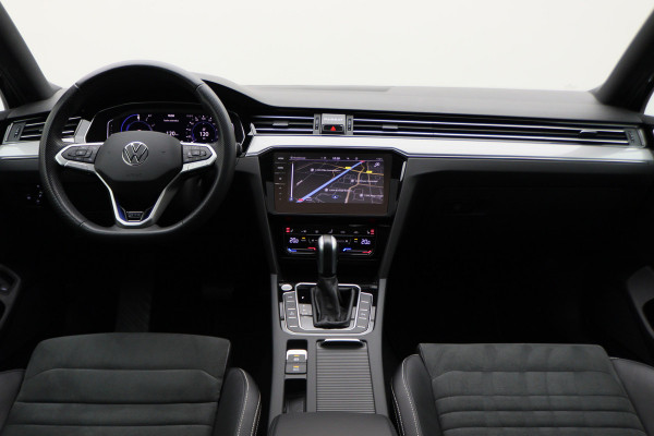 Volkswagen Passat Variant 1.4 TSI DSG PHEV GTE Business Virtual Cockpit, Panoramadak, ACC, Camera, Apple Carplay, DAB, PDC, 18''