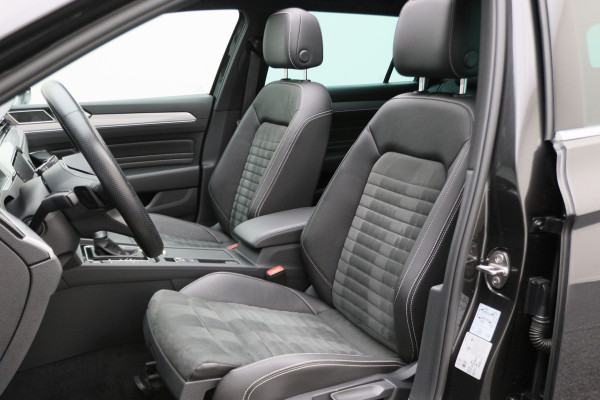 Volkswagen Passat Variant 1.4 TSI DSG PHEV GTE Business Virtual Cockpit, Panoramadak, ACC, Camera, Apple Carplay, DAB, PDC, 18''