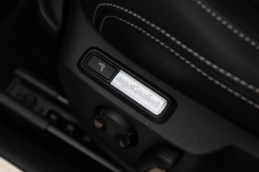 Volkswagen Passat Variant 1.4 TSI DSG PHEV GTE Business Virtual Cockpit, Panoramadak, ACC, Camera, Apple Carplay, DAB, PDC, 18''