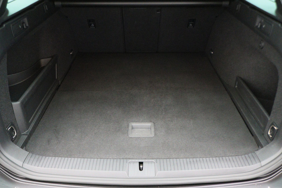 Volkswagen Passat Variant 1.4 TSI DSG PHEV GTE Business Virtual Cockpit, Panoramadak, ACC, Camera, Apple Carplay, DAB, PDC, 18''
