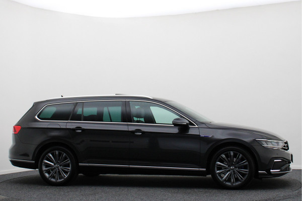 Volkswagen Passat Variant 1.4 TSI DSG PHEV GTE Business Virtual Cockpit, Panoramadak, ACC, Camera, Apple Carplay, DAB, PDC, 18''