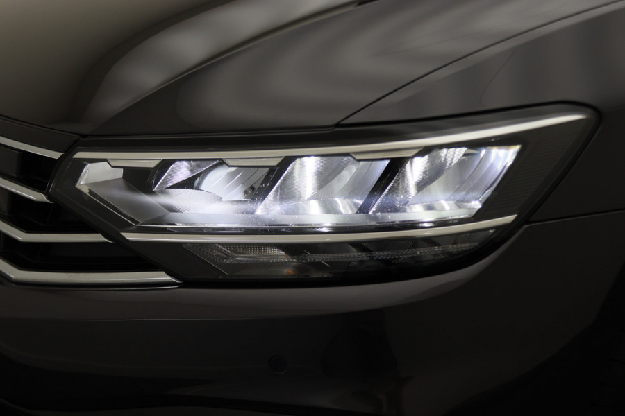 Volkswagen Passat Variant 1.4 TSI DSG PHEV GTE Business Virtual Cockpit, Panoramadak, ACC, Camera, Apple Carplay, DAB, PDC, 18''