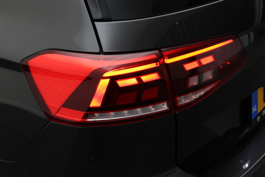 Volkswagen Passat Variant 1.4 TSI DSG PHEV GTE Business Virtual Cockpit, Panoramadak, ACC, Camera, Apple Carplay, DAB, PDC, 18''
