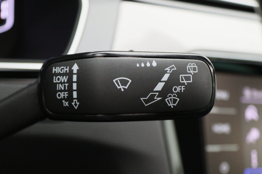 Volkswagen Passat Variant 1.4 TSI DSG PHEV GTE Business Virtual Cockpit, Panoramadak, ACC, Camera, Apple Carplay, DAB, PDC, 18''